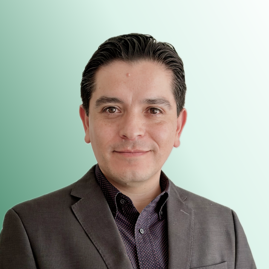Dr. Arturo López Pineda